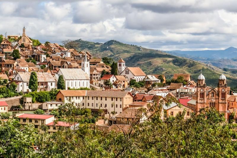Madagascar-Adobe-1